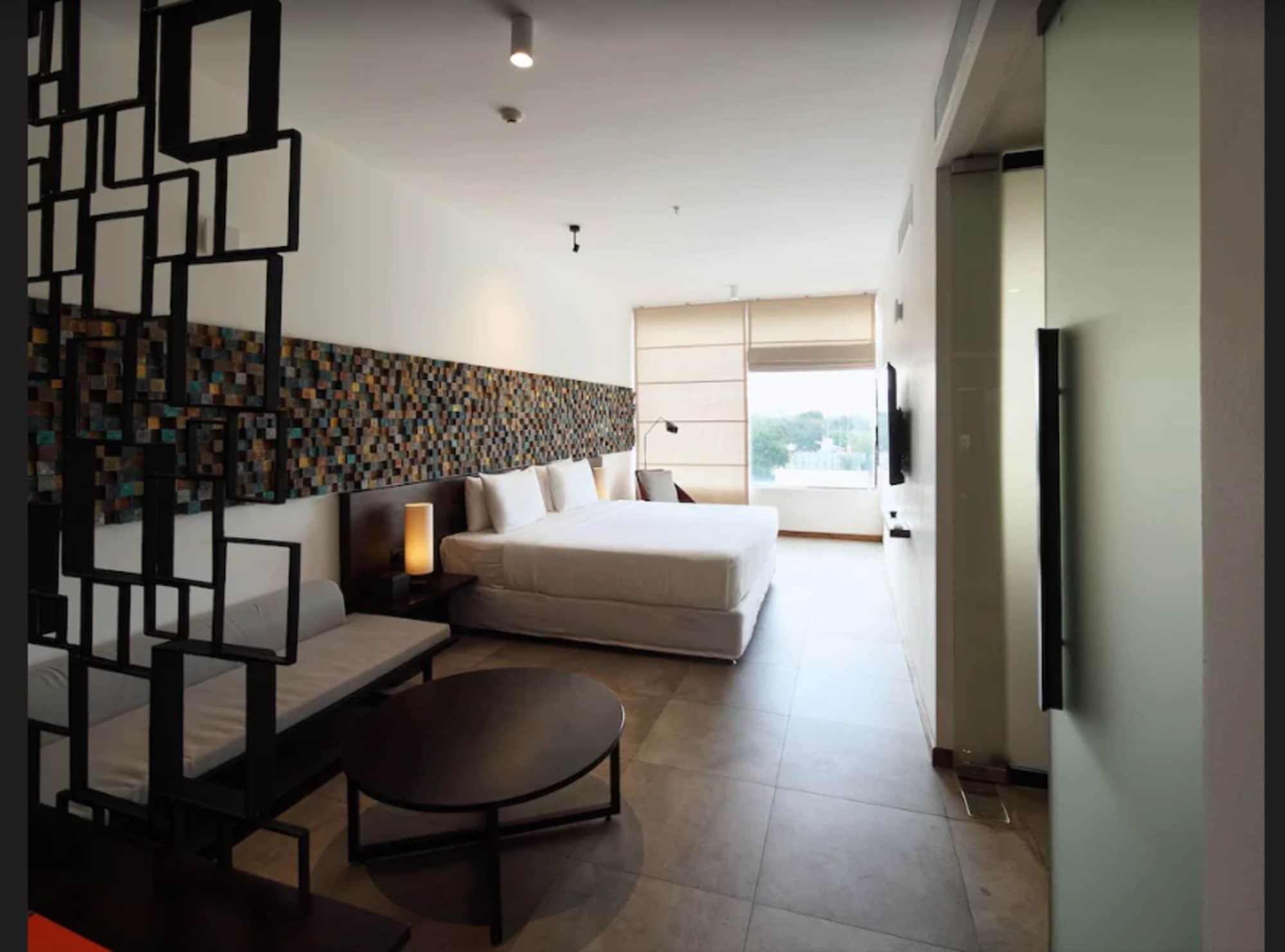 Me Colombo Hotel Екстериор снимка